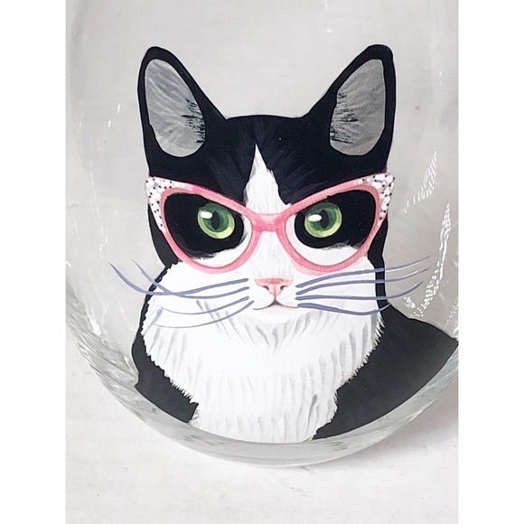 unbranded Other - Wine glass with cat wearing cat eye glasses